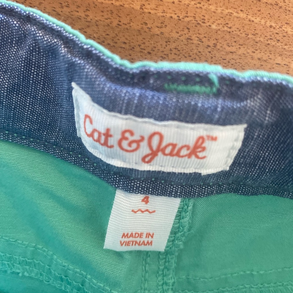 Cat & Jack adjustable waist boys shorts 
Size 4. NWT - Picture 6 of 7